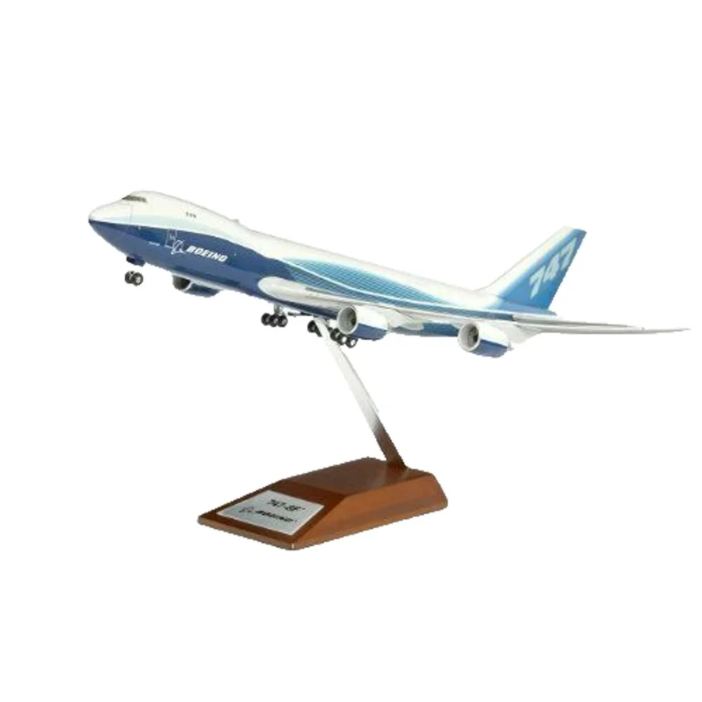 Boeing 747-8 Freighter Plastic 1:200 Model - BRAND NEW